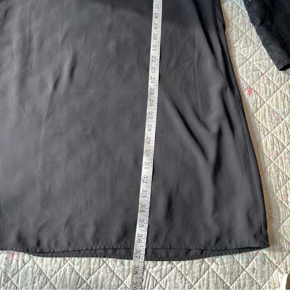 Contemporaine Exclusivité Simons Little Black Dress Lace Sleeves 6 Polyester - Picture 5 of 7